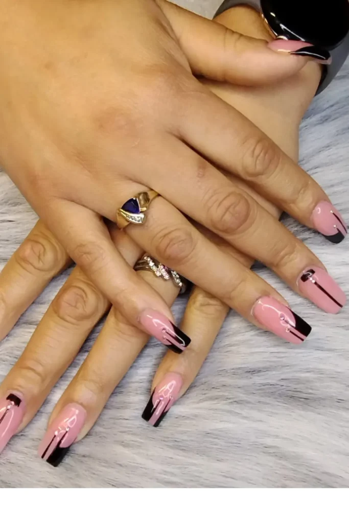 Gentle Contrast Nails