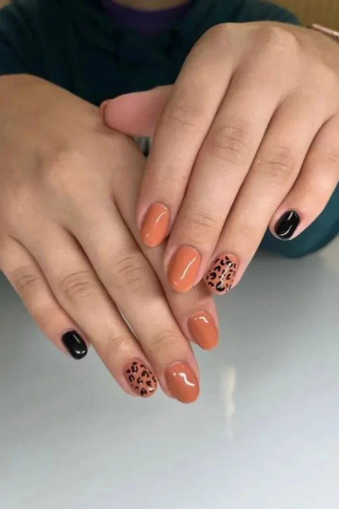 Dynamic Fall Color Nails