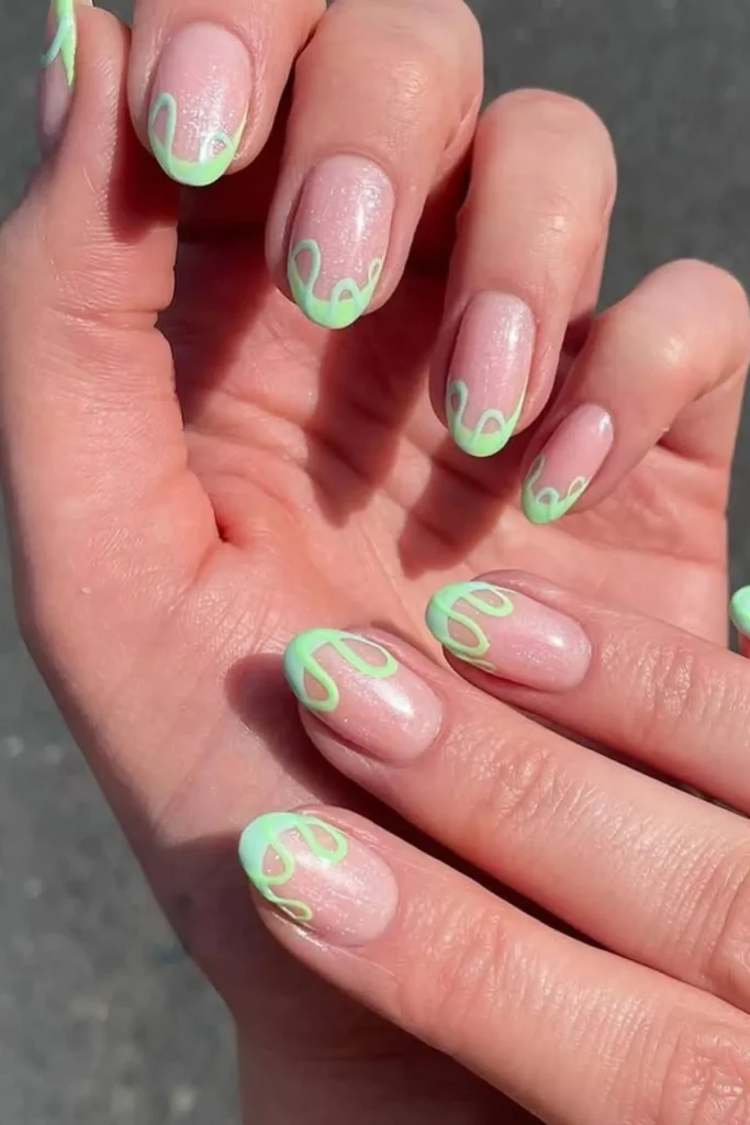 Squiggly Line Nails