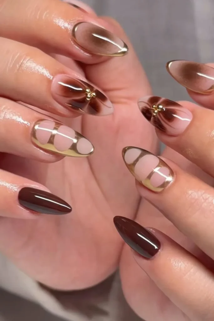 Minimalist Gold Accent Nails