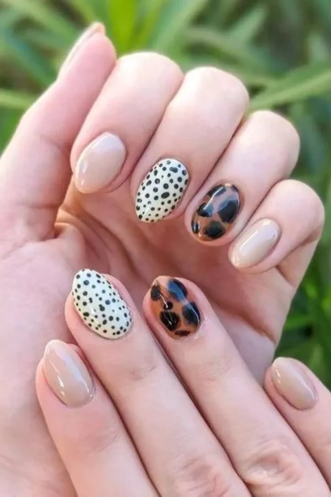Animal Print Mix Nails