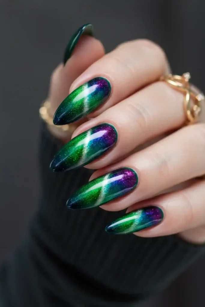 Cosmic Aurora Glow