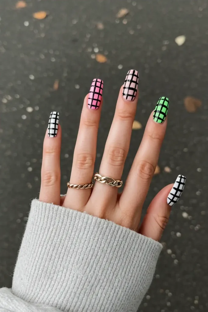 Checkered Pattern Long Nails