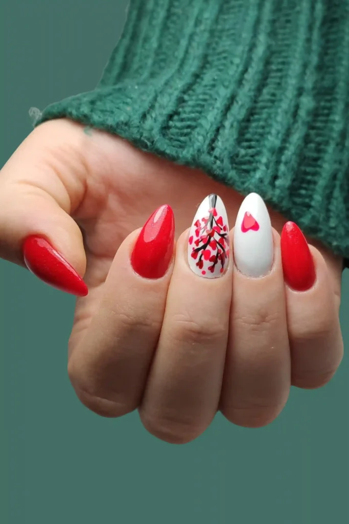 Cozy Leaf Nails