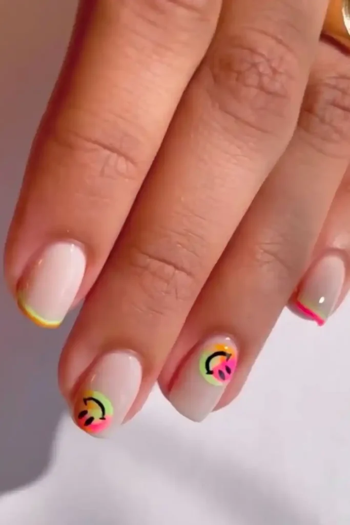 Minimal Neon Smile Tips